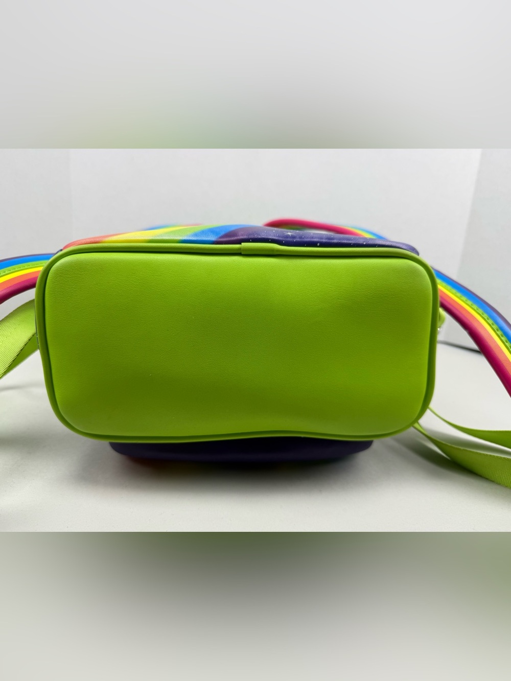 Loungefly Lisa Frank Alien ZOOMER & ZORBITT™
GLOW MINI BACKPACK - Picture 16 of 16